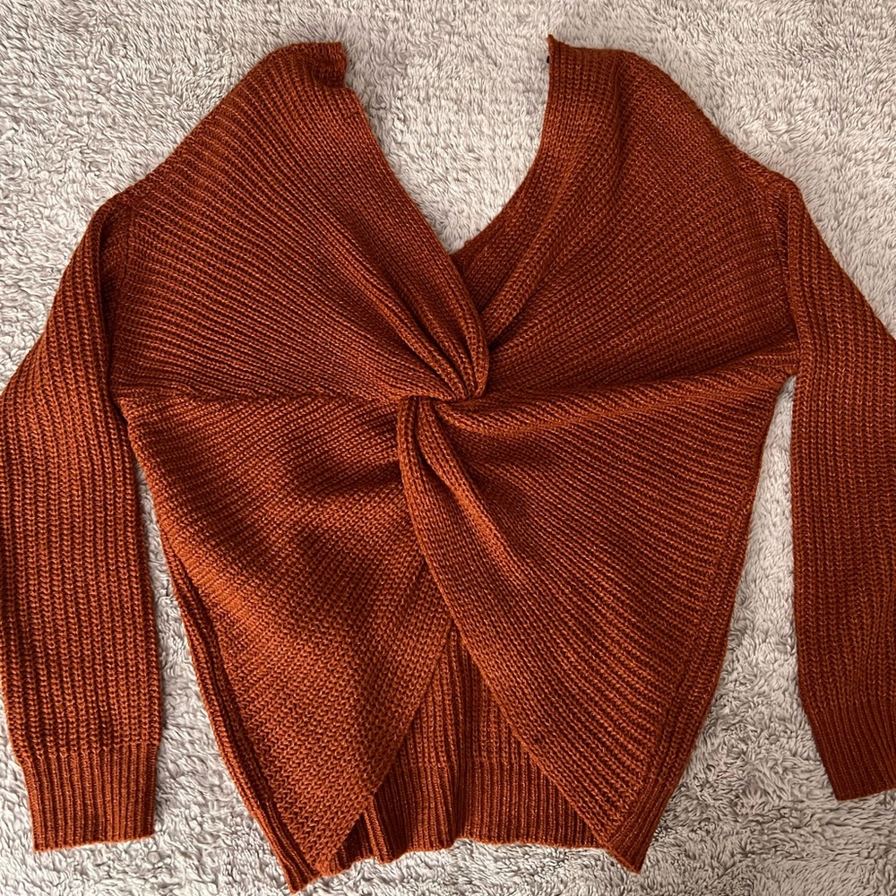 Burnt Orange Criss Cross Back Swater! 🧡